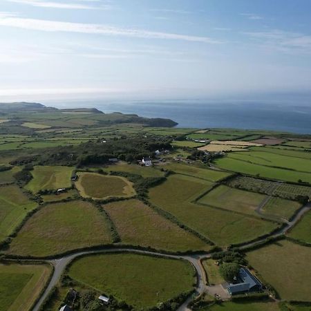 The Hut@Trefechan Wen - Coastal Coziness! Goodwick Zewnętrze zdjęcie